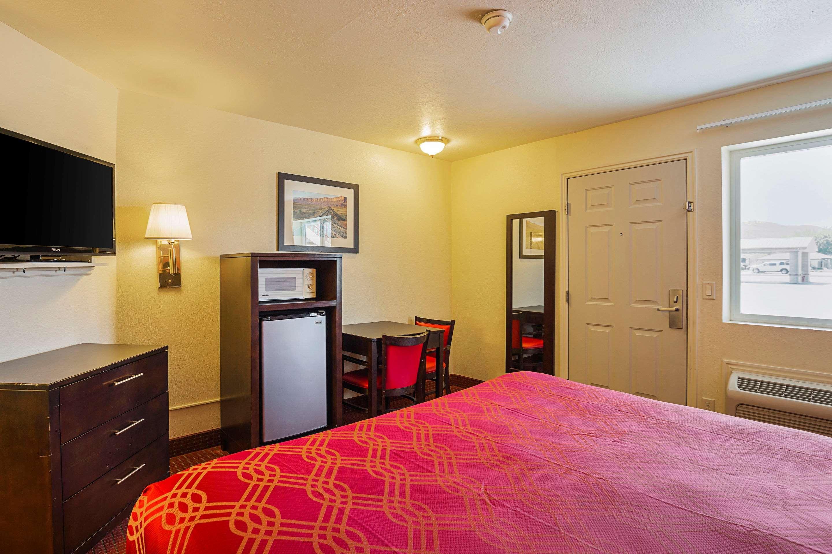 Econo Lodge Hurricane Zion Park Area Kültér fotó